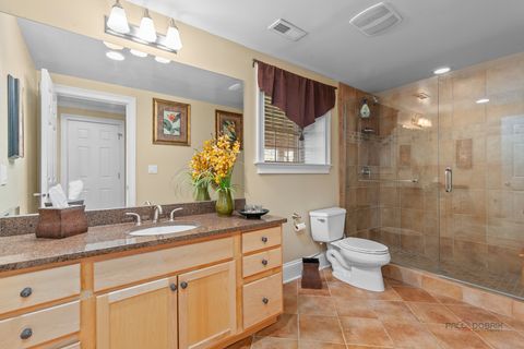 Tiny photo for 6 Turnbury Court, Hawthorn Woods, IL 60047 (MLS # 12619917)