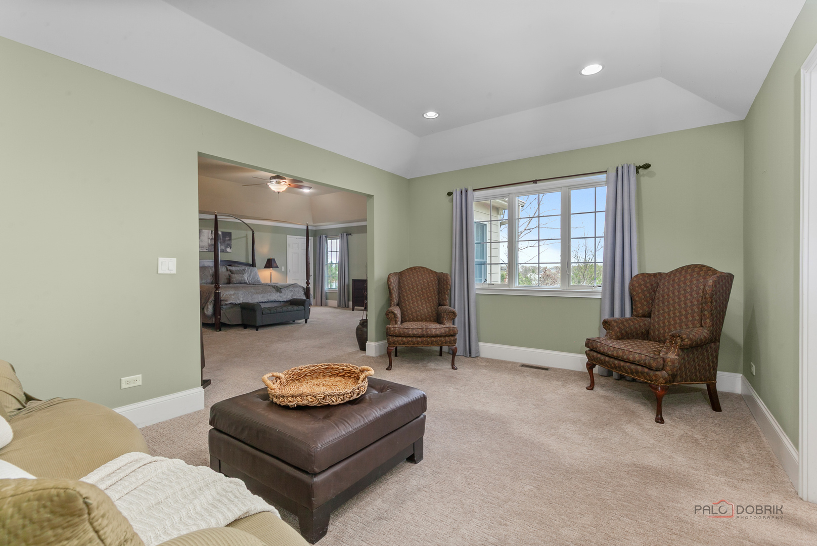 Hawthorn Woods, Illinois, 60047, United States, 5 Bedrooms Bedrooms, ,6 BathroomsBathrooms,Residential,Active,2037588