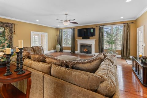 Tiny photo for 6 Turnbury Court, Hawthorn Woods, IL 60047 (MLS # 12619917)