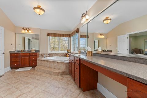 Tiny photo for 6 Turnbury Court, Hawthorn Woods, IL 60047 (MLS # 12619917)