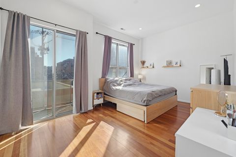 Tiny photo for 1735 N Western Avenue #2, Chicago, IL 60647 (MLS # 12596895)