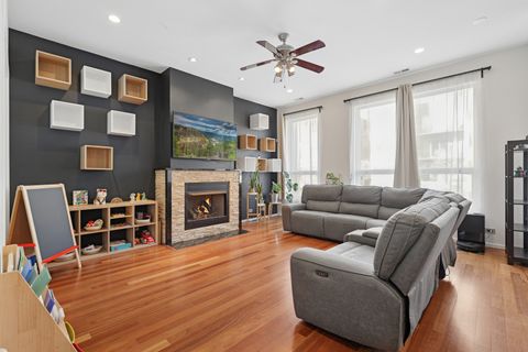 Tiny photo for 1735 N Western Avenue #2, Chicago, IL 60647 (MLS # 12596895)