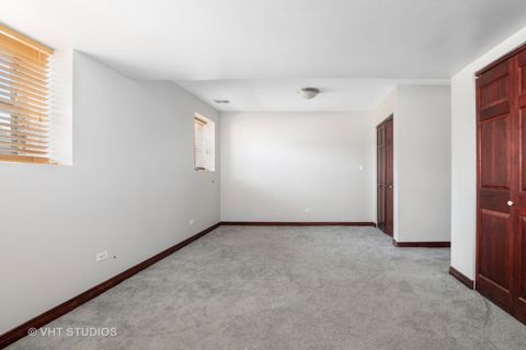 Tiny photo for 212 E 44th Street #2, Chicago, IL 60653 (MLS # 12404543)