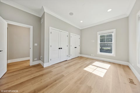 Tiny photo for 240 S Brainard Avenue #2, La Grange, IL 60525 (MLS # 12693068)