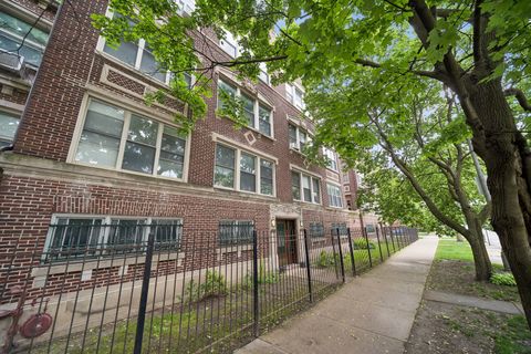 1055 E Hyde Park Boulevard 3 Chicago IL 60615