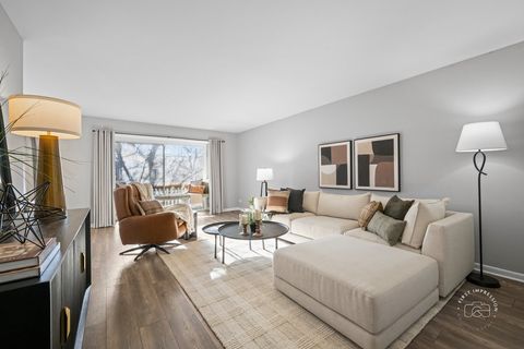 Tiny photo for 2924 Roberts Drive #8, Woodridge, IL 60517 (MLS # 12572642)