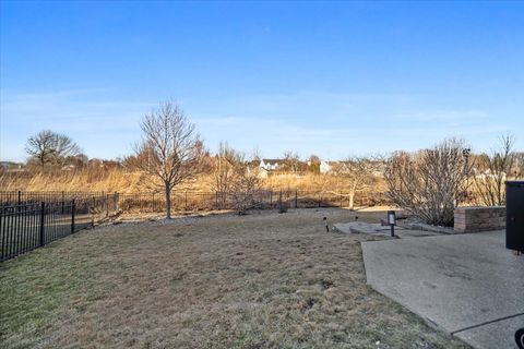 Tiny photo for 2812 Vrooman Court, Bloomington, IL 61704 (MLS # 12568295)