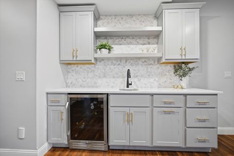 Tiny photo for 2812 Vrooman Court, Bloomington, IL 61704 (MLS # 12568295)