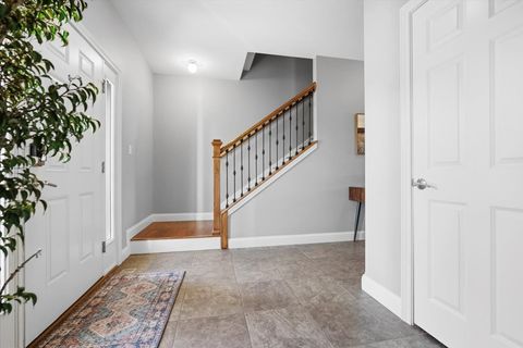 Tiny photo for 2812 Vrooman Court, Bloomington, IL 61704 (MLS # 12568295)