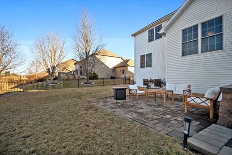 Tiny photo for 2812 Vrooman Court, Bloomington, IL 61704 (MLS # 12568295)