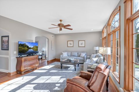 Tiny photo for 710 Reserve Court, South Elgin, IL 60177 (MLS # 12613547)