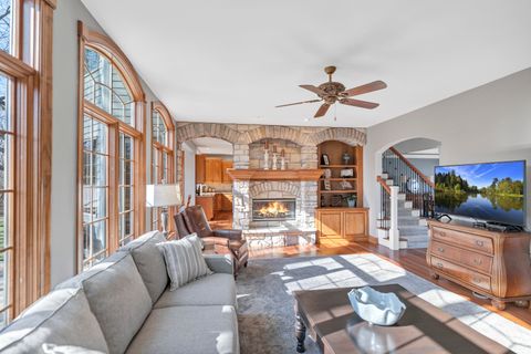 Tiny photo for 710 Reserve Court, South Elgin, IL 60177 (MLS # 12613547)