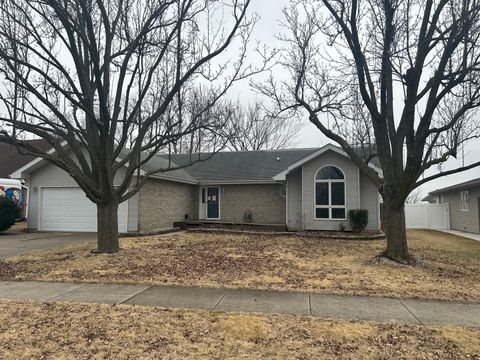 Photo of 2317 Hess Drive, Crest Hill, IL 60403 (MLS # 12573234)