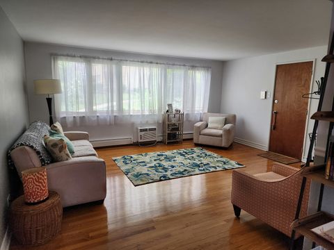 Tiny photo for 2022 W 111th Street #1S, Chicago, IL 60643 (MLS # 12418761)