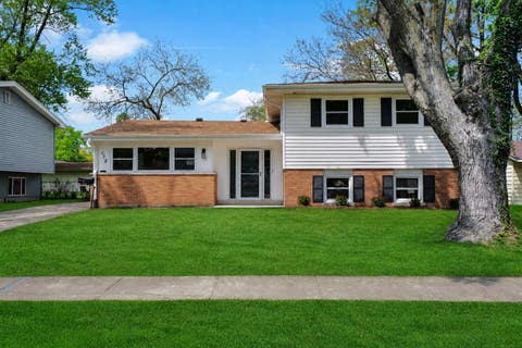 Photo of 118 Indiana Street, Park Forest, IL 60466 (MLS # 12725439)