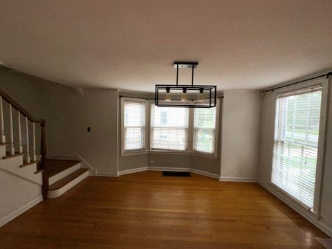 Tiny photo for 14 Mohawk Drive, Clarendon Hills, IL 60514 (MLS # 12430508)