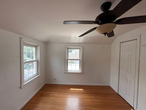 Tiny photo for 14 Mohawk Drive, Clarendon Hills, IL 60514 (MLS # 12430508)