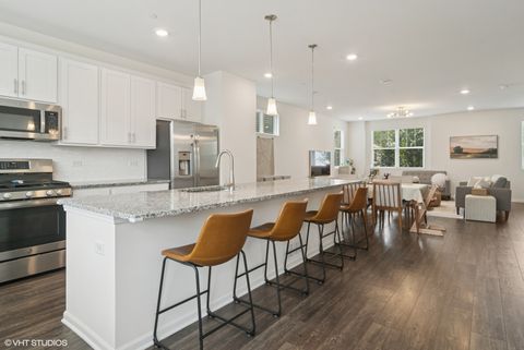 Tiny photo for 2709 Lily Lane, Rolling Meadows, IL 60008 (MLS # 12550185)