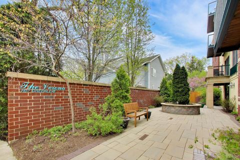 Tiny photo for 1107 Greenleaf Avenue #3F, Wilmette, IL 60091 (MLS # 12627246)