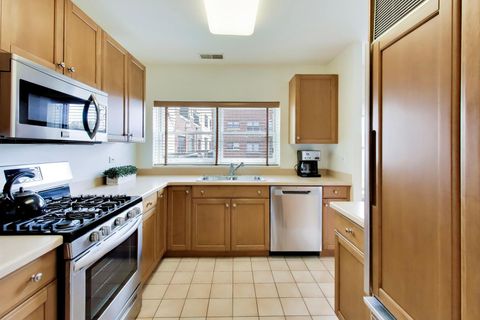 Tiny photo for 1107 Greenleaf Avenue #3F, Wilmette, IL 60091 (MLS # 12627246)