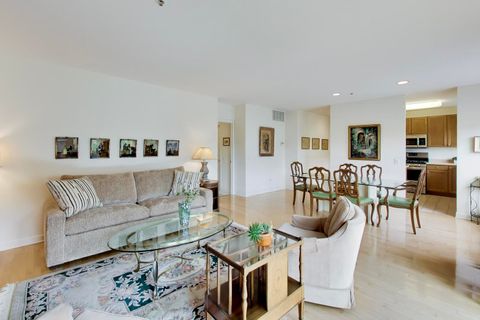 Tiny photo for 1107 Greenleaf Avenue #3F, Wilmette, IL 60091 (MLS # 12627246)