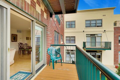 Tiny photo for 1107 Greenleaf Avenue #3F, Wilmette, IL 60091 (MLS # 12627246)