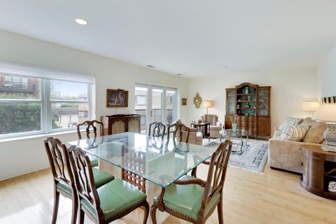 Tiny photo for 1107 Greenleaf Avenue #3F, Wilmette, IL 60091 (MLS # 12627246)