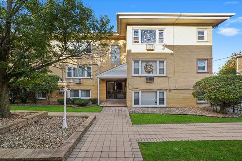 Photo of 6634 W 95th Street #1D, Oak Lawn, IL 60453 (MLS # 12500531) Photo of 6634 W 95th Street #1D, Oak Lawn, IL 60453 (MLS # 12500531)
