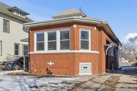Photo of 9953 S Prospect Avenue, Chicago, IL 60643 (MLS # 12586806)