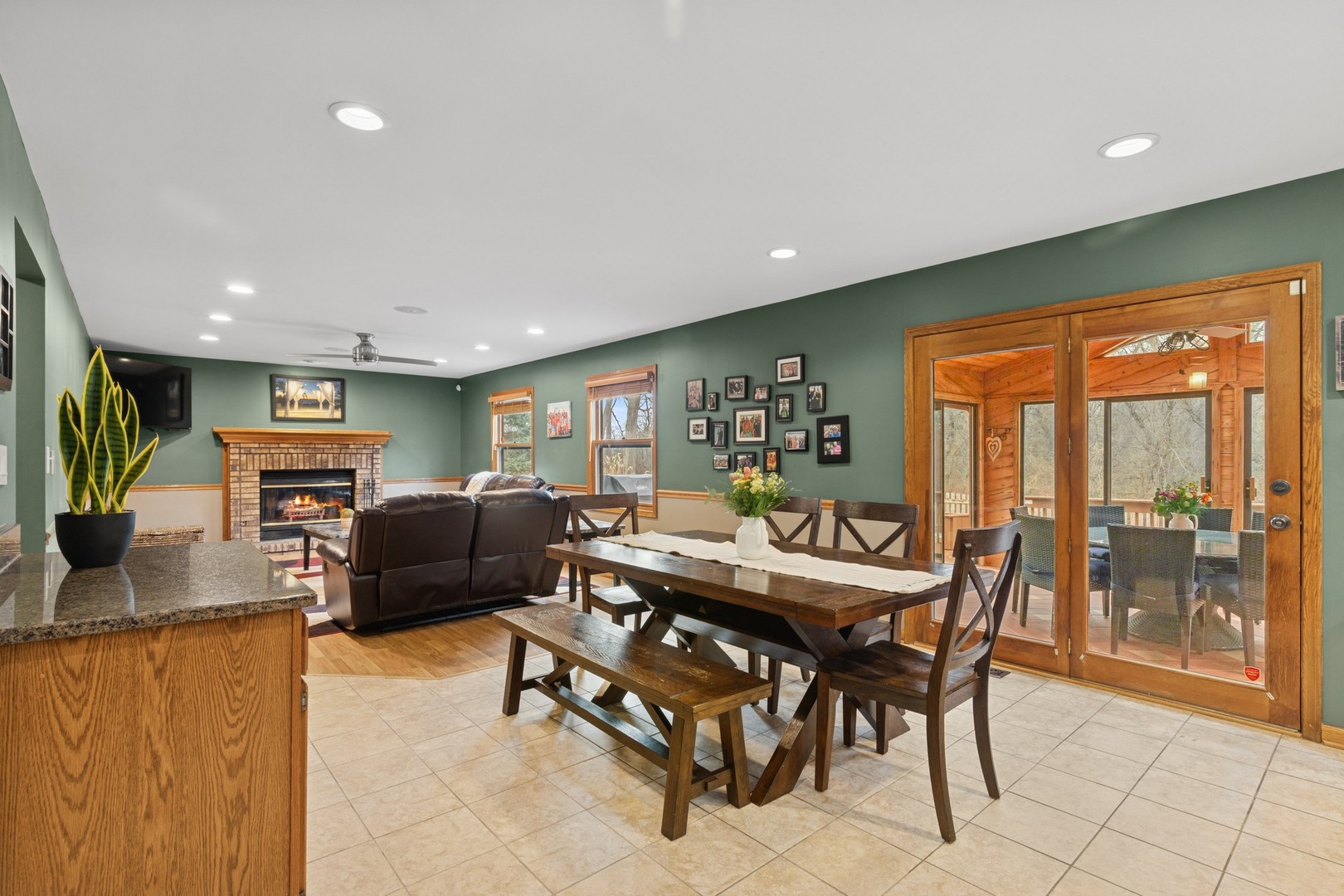 17543 W Hawk Court