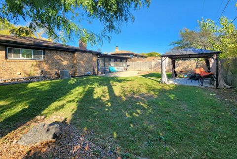 Tiny photo for 3461 S Manor Drive, Lansing, IL 60438 (MLS # 12499469)