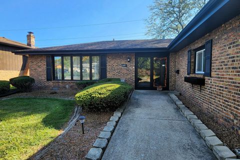 Tiny photo for 3461 S Manor Drive, Lansing, IL 60438 (MLS # 12499469)