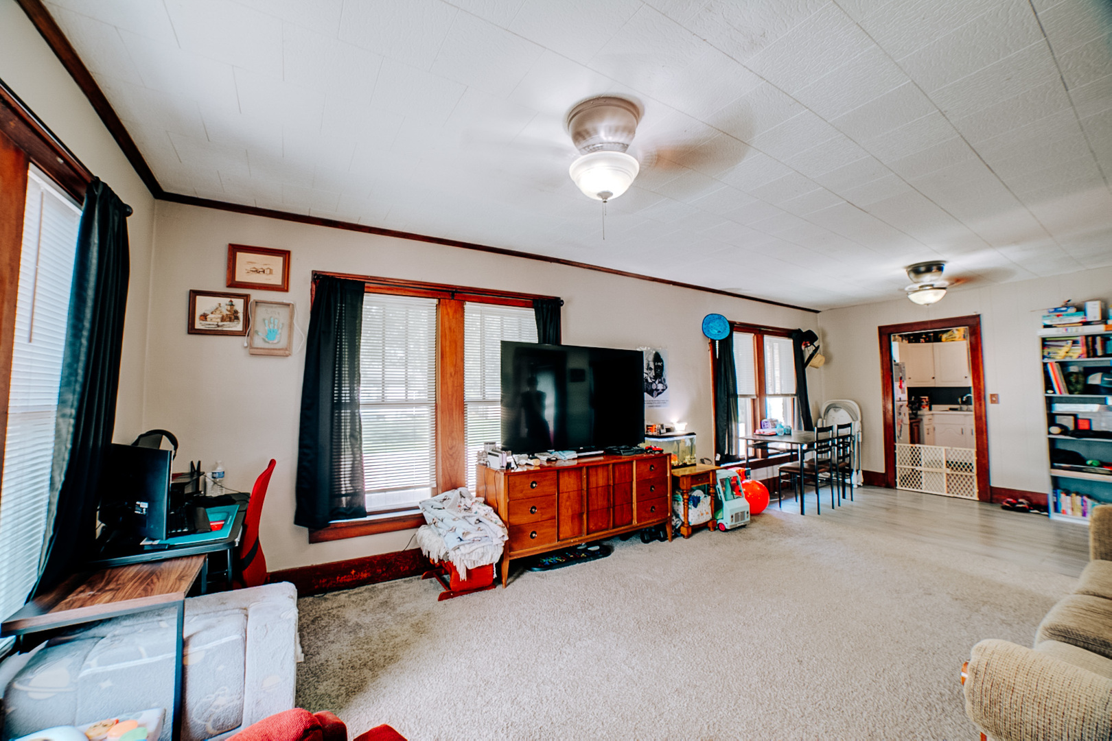 441 E Walnut Street