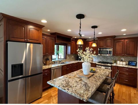 Tiny photo for 11637 Brookview Lane, Orland Park, IL 60467 (MLS # 12499353)