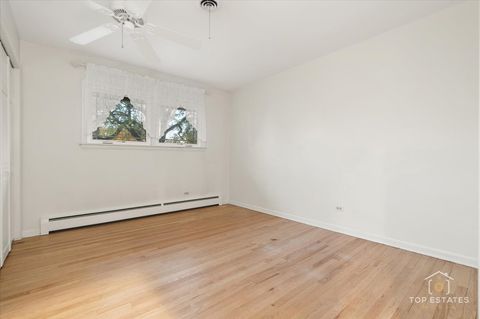 Tiny photo for 10 N Wildwood Drive, Prospect Heights, IL 60070 (MLS # 12513984)