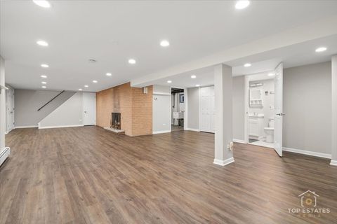 Tiny photo for 10 N Wildwood Drive, Prospect Heights, IL 60070 (MLS # 12513984)