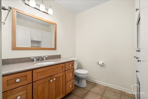 Tiny photo for 10 N Wildwood Drive, Prospect Heights, IL 60070 (MLS # 12513984)