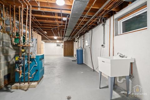 Tiny photo for 10 N Wildwood Drive, Prospect Heights, IL 60070 (MLS # 12513984)