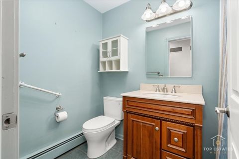 Tiny photo for 10 N Wildwood Drive, Prospect Heights, IL 60070 (MLS # 12513984)