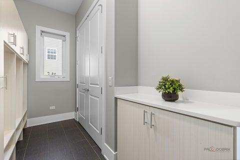 Tiny photo for 32 N Acacia Drive, Hawthorn Woods, IL 60047 (MLS # 12791298)