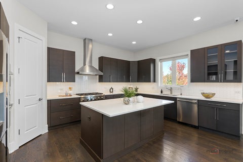 Tiny photo for 32 N Acacia Drive, Hawthorn Woods, IL 60047 (MLS # 12791298)