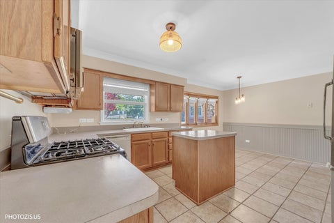 Tiny photo for 6200 W 128th Street, Palos Heights, IL 60463 (MLS # 12645624)