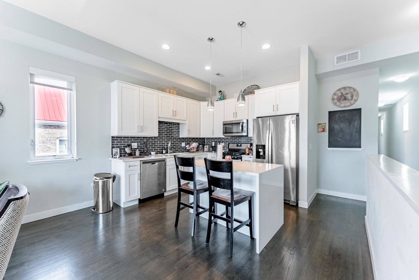 2143 W 19th Street 3