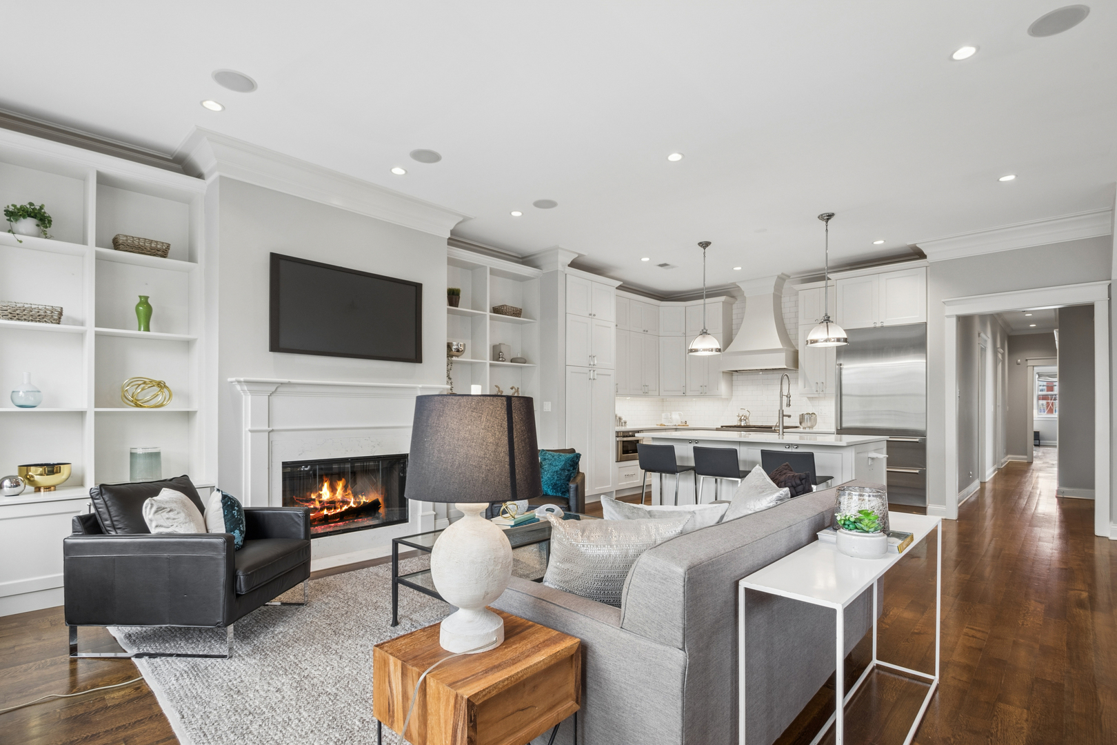 1419 W Byron Street 3