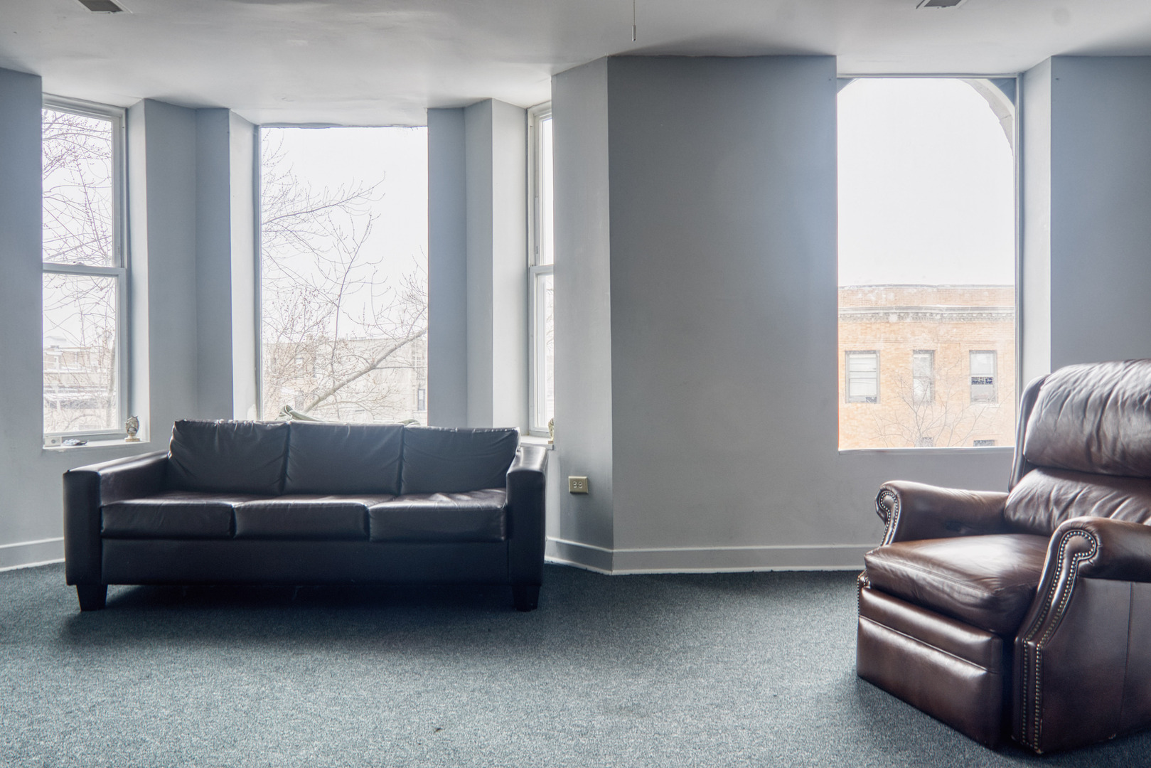 4529 S Vincennes Avenue