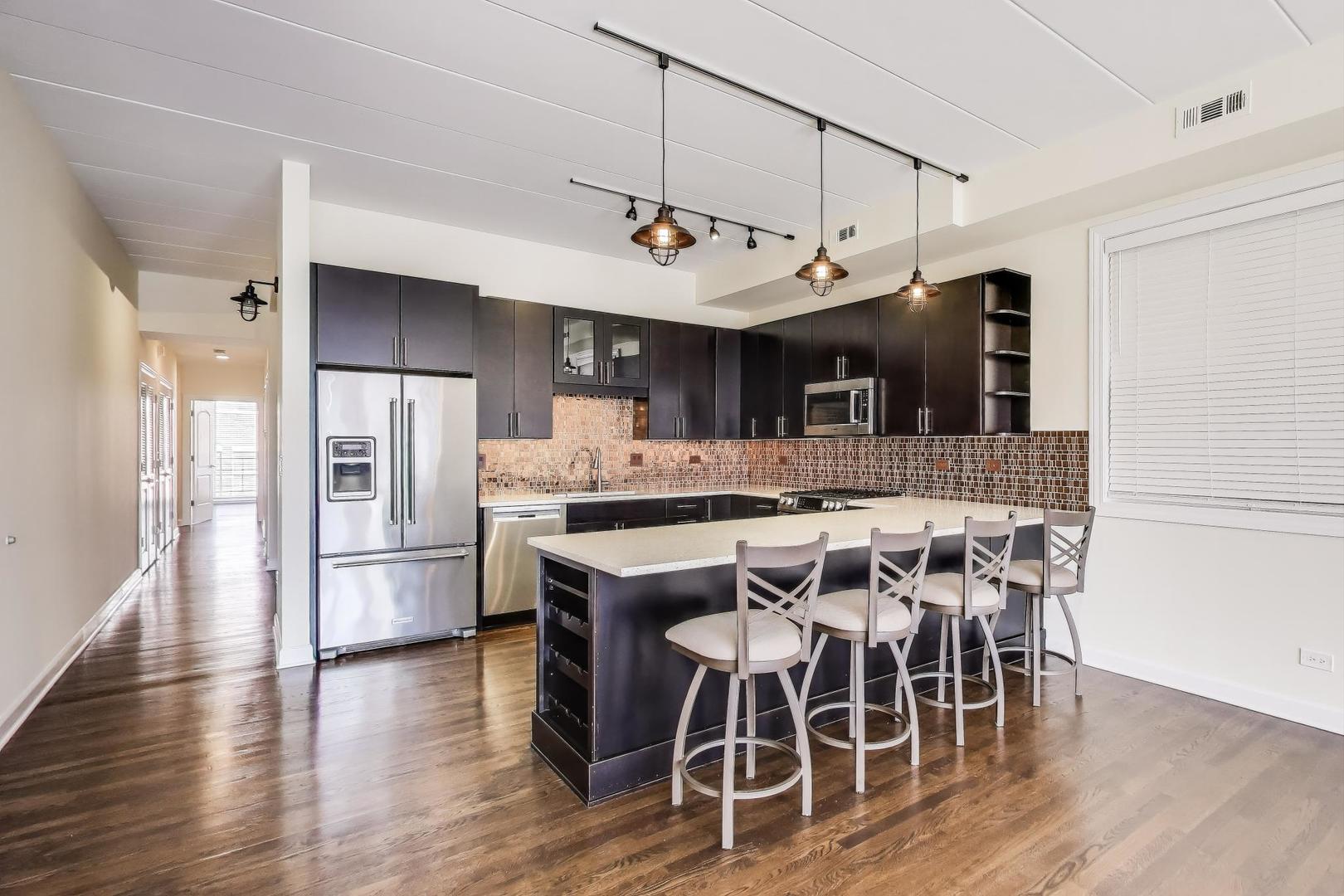 1332 W Madison Street 4E