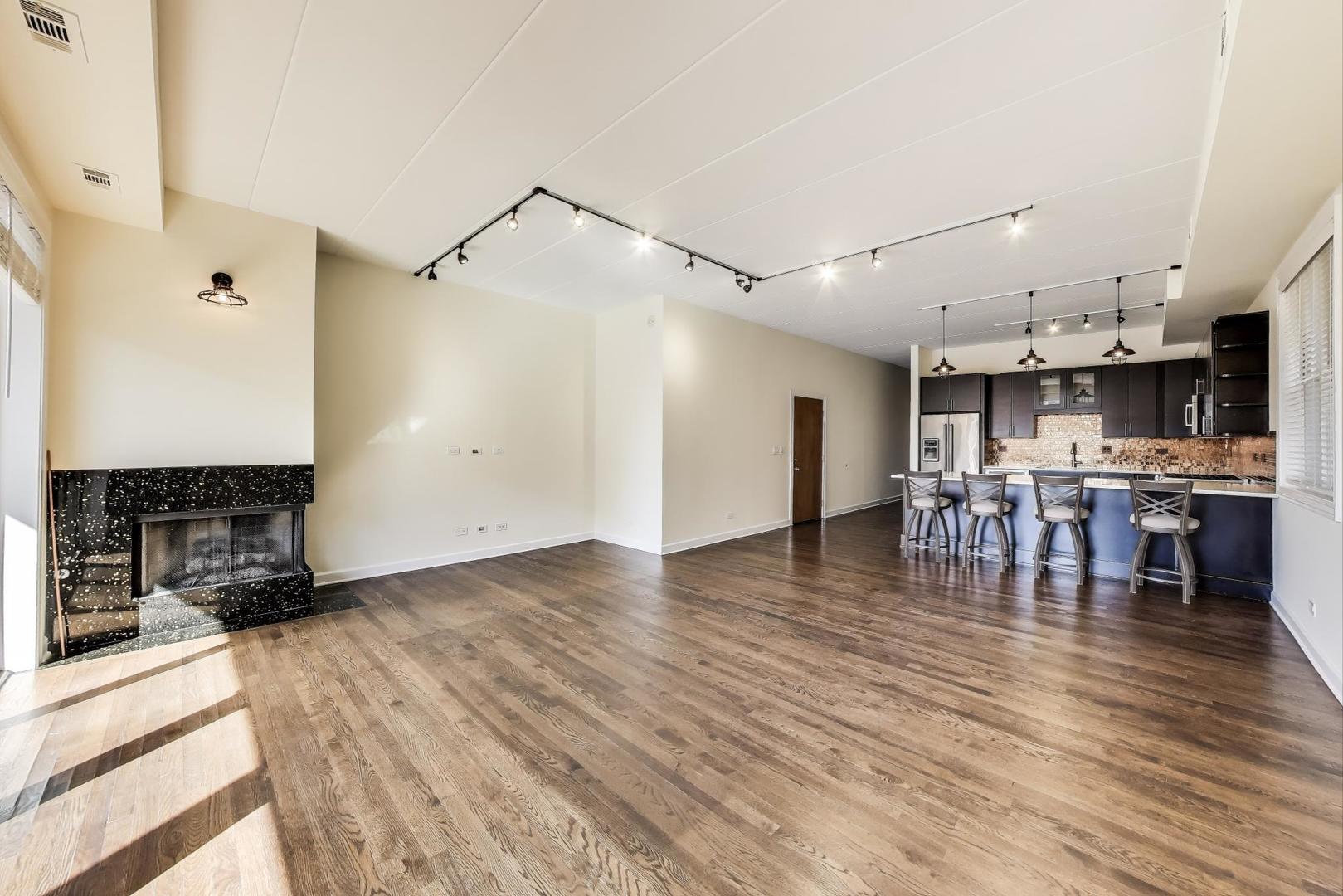 1332 W Madison Street 4E