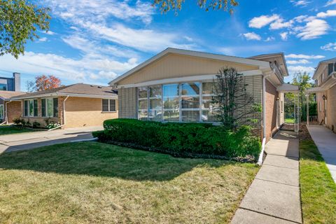 A home in Lincolnwood