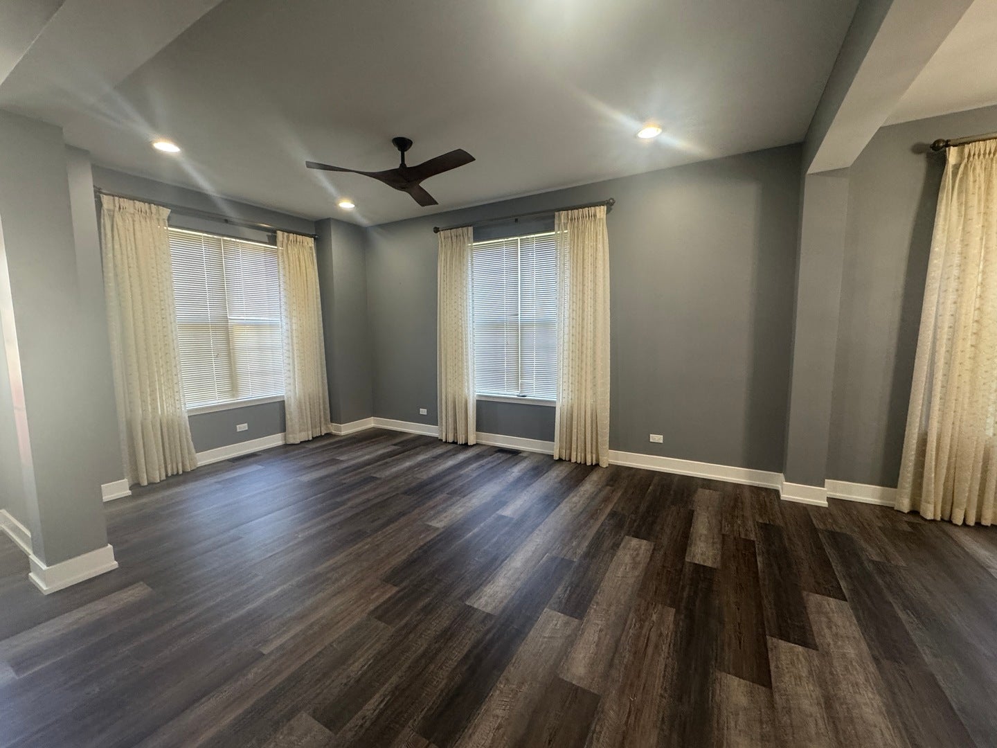 2131 W Silverleaf Lane