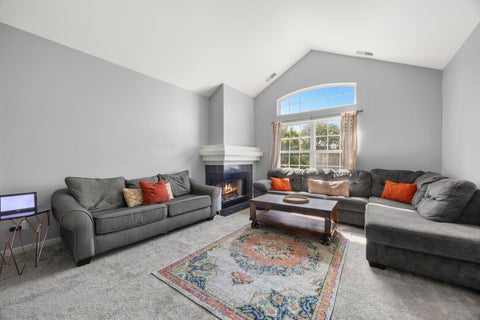 Tiny photo for 172 Concord Lane #172, Carol Stream, IL 60188 (MLS # 12678881)